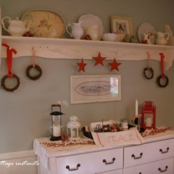 Nice red and white Christmas vignette