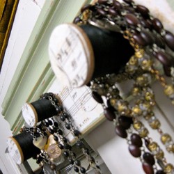 What a wonderful idea for a craft room