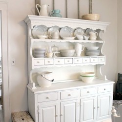 Lurve this hutch makeover from Sarah & DrewB