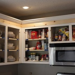 Sweet Something Designs: Crown Molding in Kitchen
