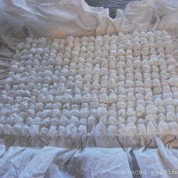 How to make bubble wrap fabric! Genious.