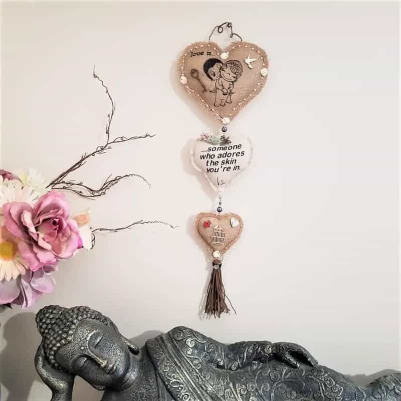Wall hanging with vintage hearts